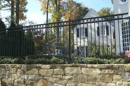 The Best Type Of Fences To Make It Through Winter Hercules Newport News